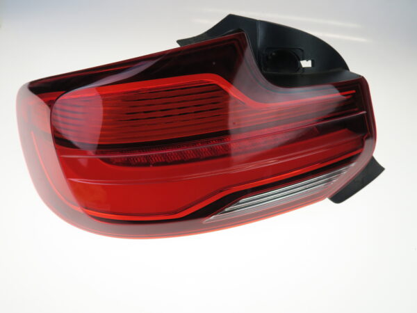 BMW X2 Heckleuchte Rückleuchte LED hinten links rear lamp left 7420991