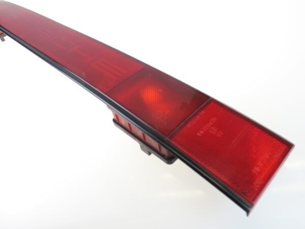 Porsche 911 G-Modell 3,2L Heckleuchte Leuchtband Mitte rear light 91163112301 - Image 3