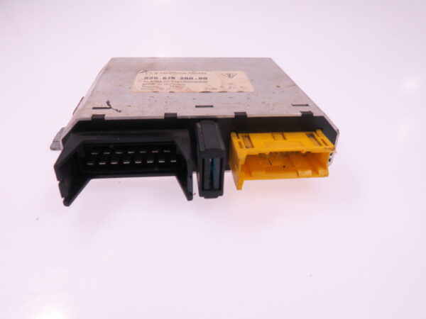 Porsche 911 928 968 944 964 Alarm ZV Zentralverriegelung Steuergerät ECU 928 618 260 00 - Image 3