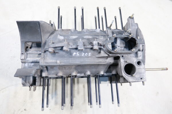 Porsche 911 2,7 S 1975 Motorgehäuse Motorblock 911/44 Block 160 PS Engine Case Gehäuse 9011011017R  / 9011011027R - Image 3