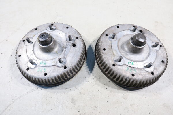 Porsche 356 B Bremsen Trommel Bremsanlage vorne Front Brake Drums & Backing Plates. A69534106301 1960-1963