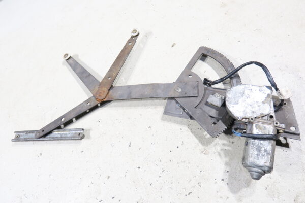 Porsche 911 930 G Modell elektrisch Fensterheber Kreuzarm rechts 91154200428 mit Motor – Bild 4