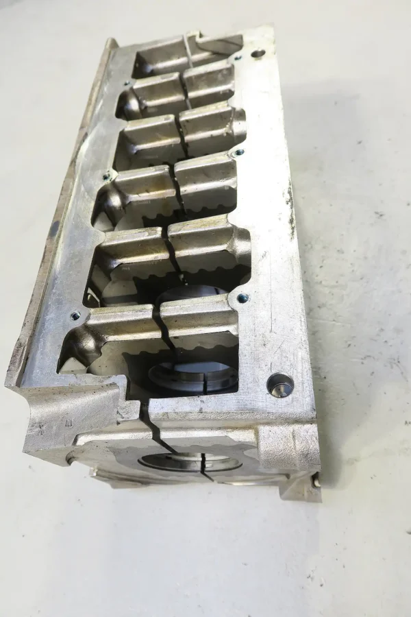 PORSCHE 911 996 3,4L Carrera 2 /4 Kurbelwellengehäuse Lagergehäuse 9961011123R / 9961011113R crankshaft housing – Bild 4
