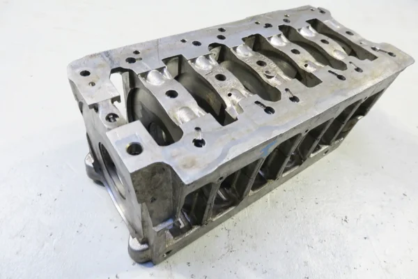 PORSCHE 911 996 3,4L Carrera 2 /4 Kurbelwellengehäuse Lagergehäuse 9961011113R / 9961011124R crankshaft housing – Bild 6