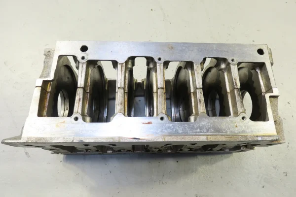 PORSCHE 911 996 3,4L Carrera 2 /4 Kurbelwellengehäuse Lagergehäuse 9961011113R / 9961011124R crankshaft housing – Bild 5