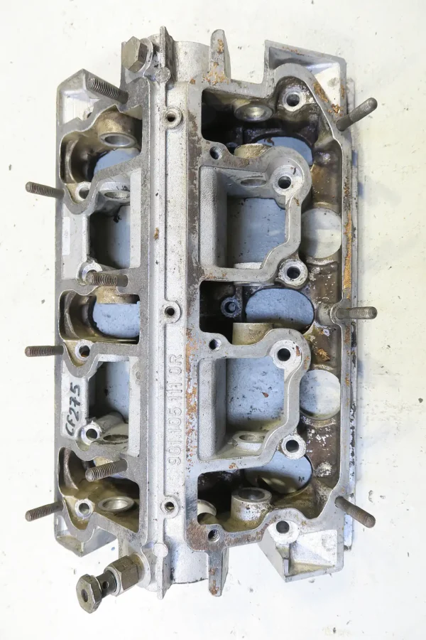 PORSCHE 911  Nockenwellengehäuse 9011051110R camshaft housing