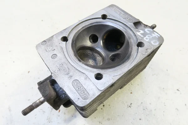 Porsche 911 Zylinderkopf 9111043020R BJ 6-71 cylinder head