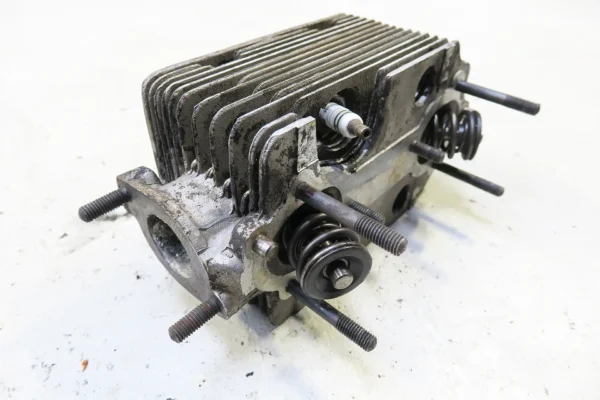 Porsche 911 Zylinderkopf 9011043062R BJ 3-69 cylinder head – Bild 4