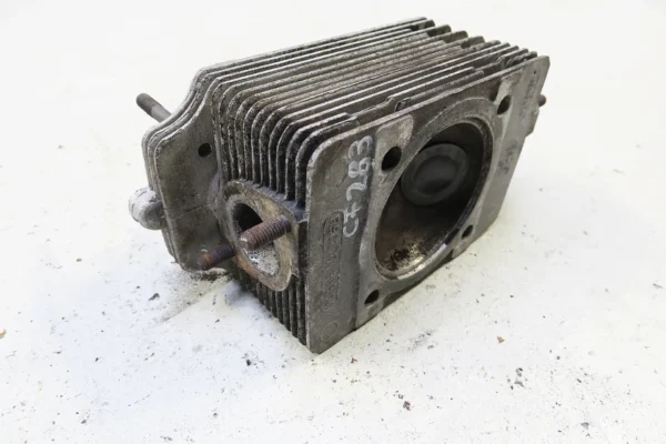 Porsche 911 Zylinderkopf 9011043030R BJ 6-66 cylinder head – Bild 5