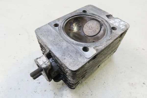 Porsche 911 Zylinderkopf 9011043060R BJ 7-67 cylinder head