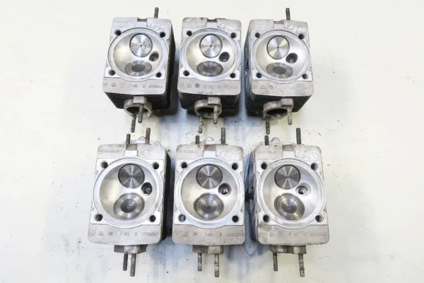 Porsche 911 930 3,2 Carrera Zylinderkopf 6er Set 9301043254R BJ 7-85 cylinder head