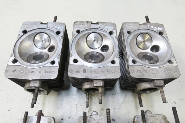 Porsche 911 930 3,2 Carrera Zylinderkopf 6er Set 9301043254R BJ 7-85 cylinder head – Bild 4