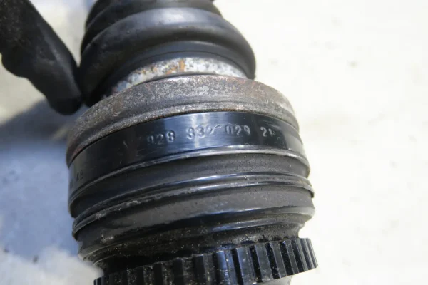 Porsche 928 S4 Antriebswelle Gelenkwelle 92833202921 drive shaft – Bild 6