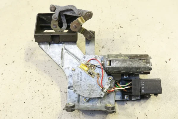 Porsche 911 964 993 Wischermotor Heckscheibe 96462808700 wiper motor rear window – Bild 4