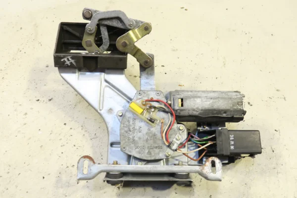 Porsche 911 964 993 Wischermotor Heckscheibe 96462808700 wiper motor rear window – Bild 4