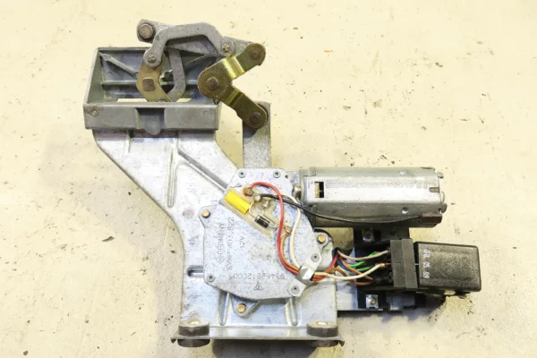 Porsche 911 964 993 Wischermotor Heckscheibe 96462808700 wiper motor rear window – Bild 4