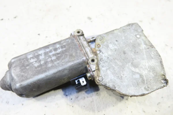 Porsche 911 930 Fensterheber Motor Getriebeflachmotor 0130821064 window motor – Bild 4