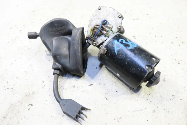 Porsche 928 Stellmotor Scheinwerfer 92862402100 headlight motor – Bild 4