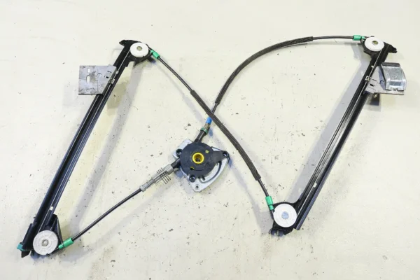Porsche 911 996 Fensterheber Kreuzarm Gestänge Schiene links 99654207504 – Bild 3