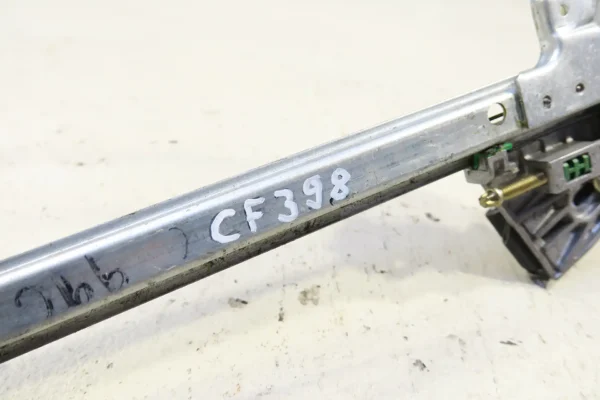 Porsche 911 996 Fensterheber Kreuzarm Gestänge Schiene rechts 99654207604 – Bild 4