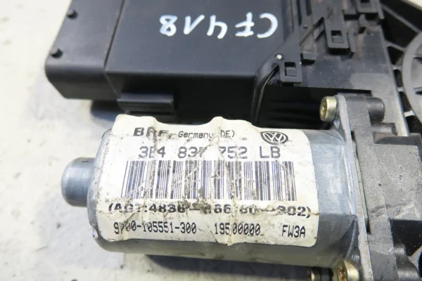 VW Passat Fensterhebermotor vorne rechts 3B4837752LB window motor – Bild 4