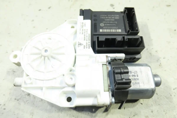 Porsche 911 997 Fensterhebermotor 99762418204 window motor