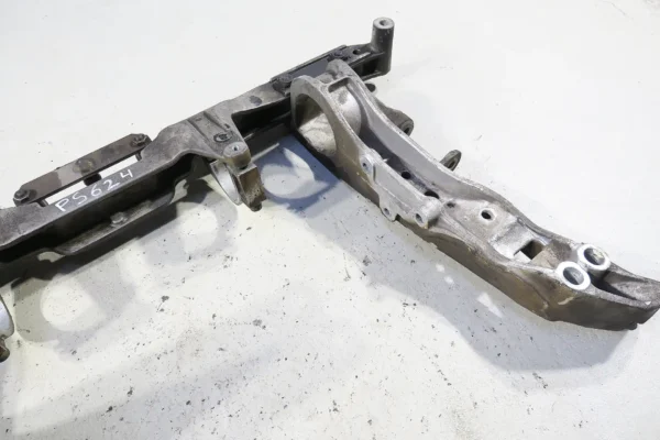 Porsche 911 964 Querträger Vorderachse 96434110105 und Längsträger 96434111220 / 96434111120 – Bild 5