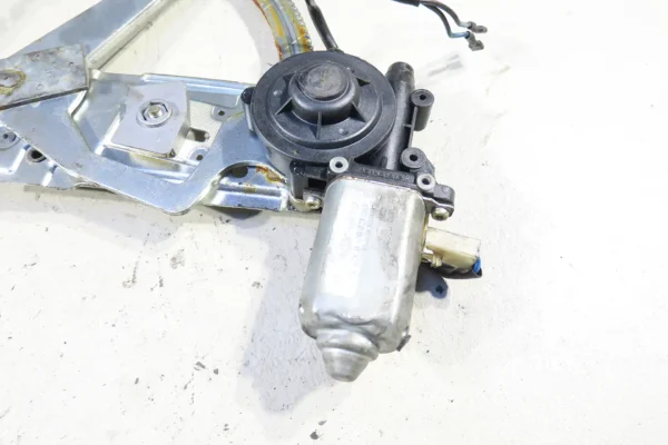 Porsche 911 930 G Modell elektrisch Fensterheber vorne rechts 91154200445 mit Motor Brose 680-64320-600 / 0130821230 – Bild 5
