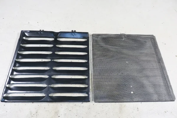 Porsche 911 930 3.3 Turbo G Modell Luftführung inkl. Drahtgitter rechts Original Spoiler air duct – Bild 4