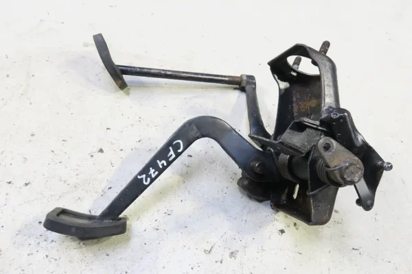 PORSCHE 911 F/G-Modell Pedalerie Fußhebelwerk mit Lagerbock – Bild 3