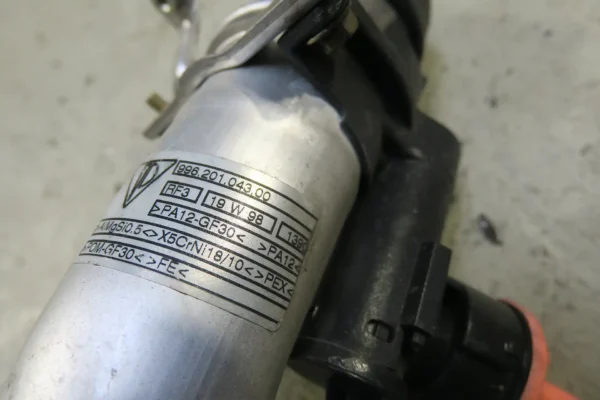 PORSCHE 911 996 Einfüllstutzen Tank 99620104300 tank filler tube – Bild 5