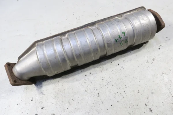 Porsche 911 930 Turbo G Modell Vorschalldämpfer Schalldämpfer Front muffler exhaust silencer 93011123501