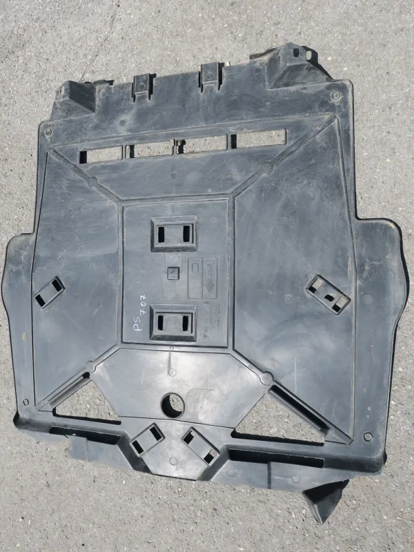 Porsche 911 996 Unterbodenschutz Unterbodenverkleidung norne 99650452702 underbody panel – Bild 4