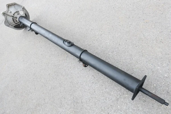 Porsche 924 944 951 Transaxle Transaxlerohr Kardanwelle Zentralrohr Schaltung Version mit Haken 477521271F – Bild 3