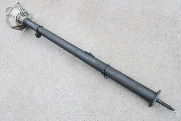 Porsche 924 944 951 Transaxle Transaxlerohr Kardanwelle Zentralrohr Schaltung Version ohne Haken 477521271F – Bild 3