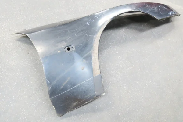 Porsche 944 951 Kotflügel vorne rechts Original front Fender Defekt – Bild 2