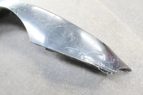 Porsche 944 951 Kotflügel vorne rechts Original front Fender Defekt – Bild 4