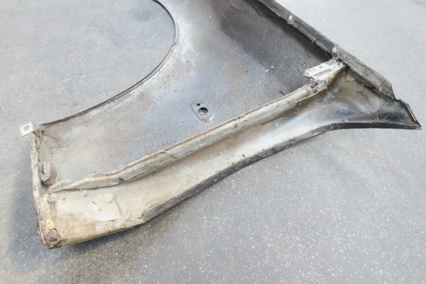 Porsche 944 951 Kotflügel vorne rechts Original front Fender Defekt – Bild 9