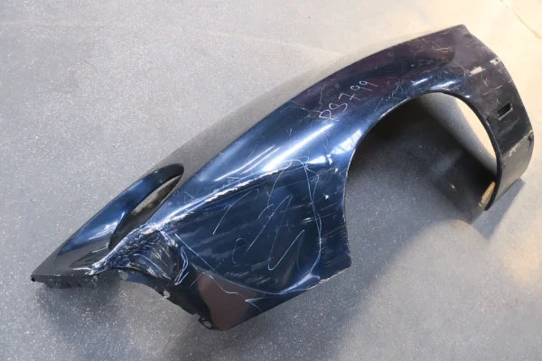 Porsche 928 S4 Kotflügel vorne links 1984 -1995 Original 92850301110 front Fender Defekt – Bild 2