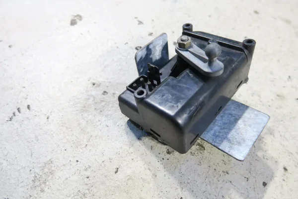 Porsche 911 964 Stellmotor Heizklappe Klima Mischklappenmotor Lüftung 96462432400 – Bild 4