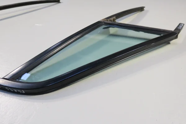Porsche 911 930 G Modell Carrera Tür Fensterrahmen links Scheibenrahmen Rahmen Scheibe grün door frame – Bild 5