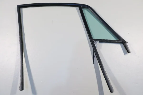 Porsche 911 930 G Modell Carrera Tür Fensterrahmen links Scheibenrahmen Rahmen Scheibe grün door frame – Bild 7