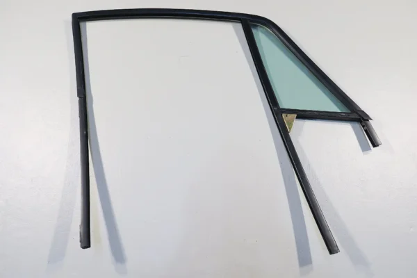 Porsche 911 930 G Modell Carrera Tür Fensterrahmen links Scheibenrahmen Rahmen Scheibe grün door frame – Bild 7