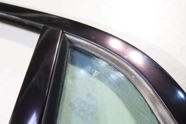 Porsche 911 930 G Modell Carrera Tür Fensterrahmen eloxiert rechts Scheibenrahmen Rahmen Scheibe grün door frame anodized – Bild 4