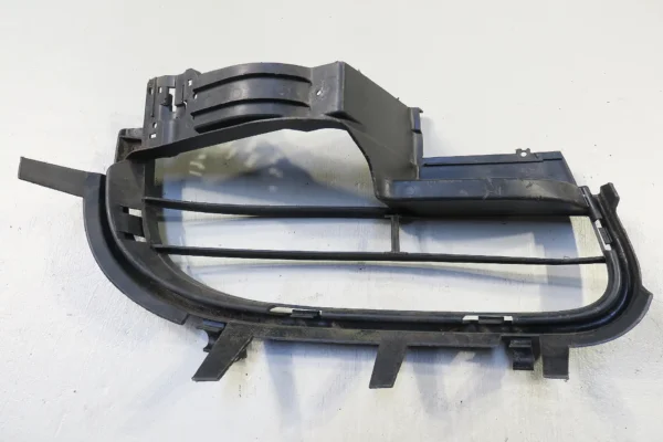 Porsche 987 Boxster Cayman Lufteinlass links 98750555300 Stoßstange Gitter Halterahmen – Bild 3