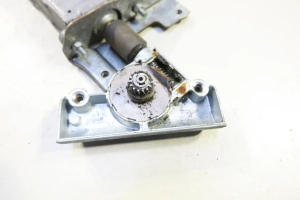 Porsche 911 930 SC Carrera Original Schiebedach Motor Golde inkl. Kupplung und Getriebe Antrieb sunroof – Bild 4