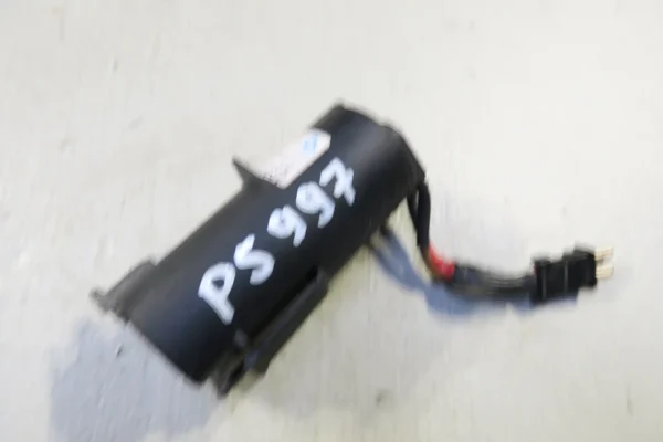 Porsche 911 964 Endstörkondensator Kondensator Noise Suppressor 96464501100 – Bild 3