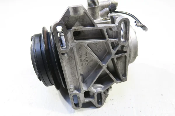 Porsche 911 G-Modell Klimakompressor Denso 047200-3612 / 93012602101 – Bild 5