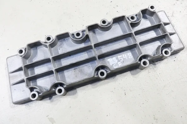 Porsche 911 Ventildeckel unten 9301051160R valve cover