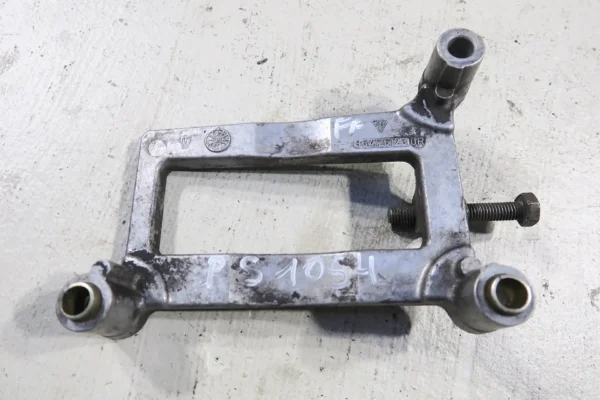 Porsche 911 964 Halterung Klima Kompressor 9641261230R Bracket for air conditioning compressor